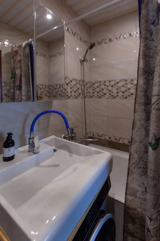 С Видом на Собор Петра и Павла