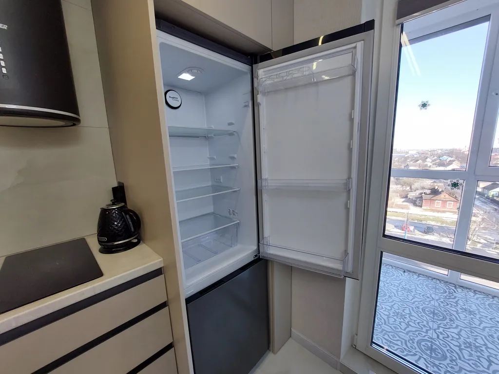 Апартаменты с отдельной спальней в новом доме, центр