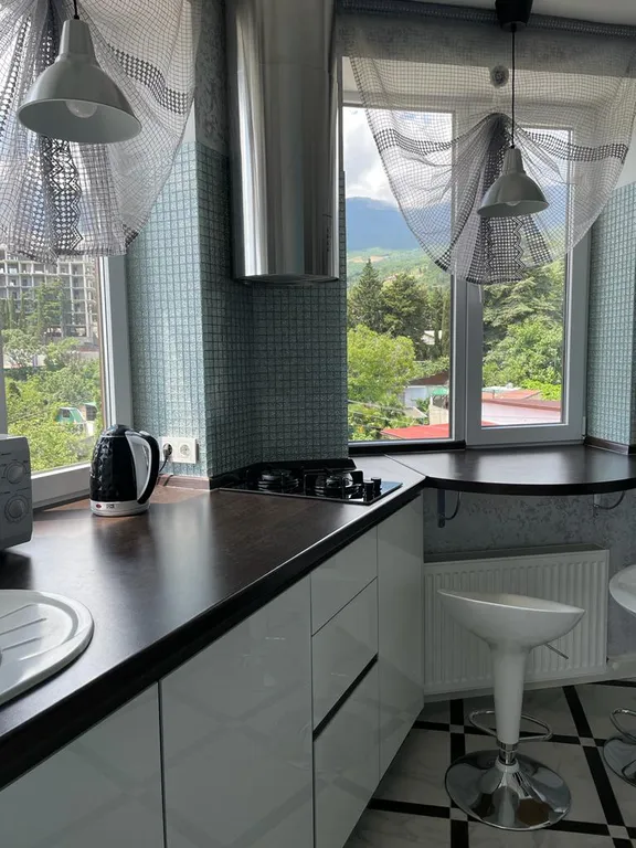 Апартаменты с шикарным видом на море и горы