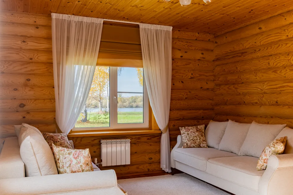 Комфортный дом у реки