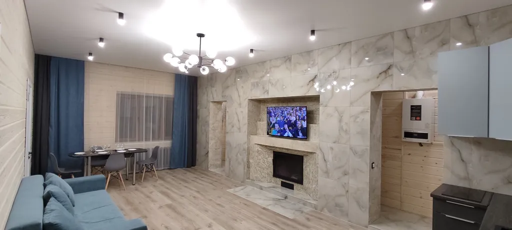 Дом с камином и баней в центре