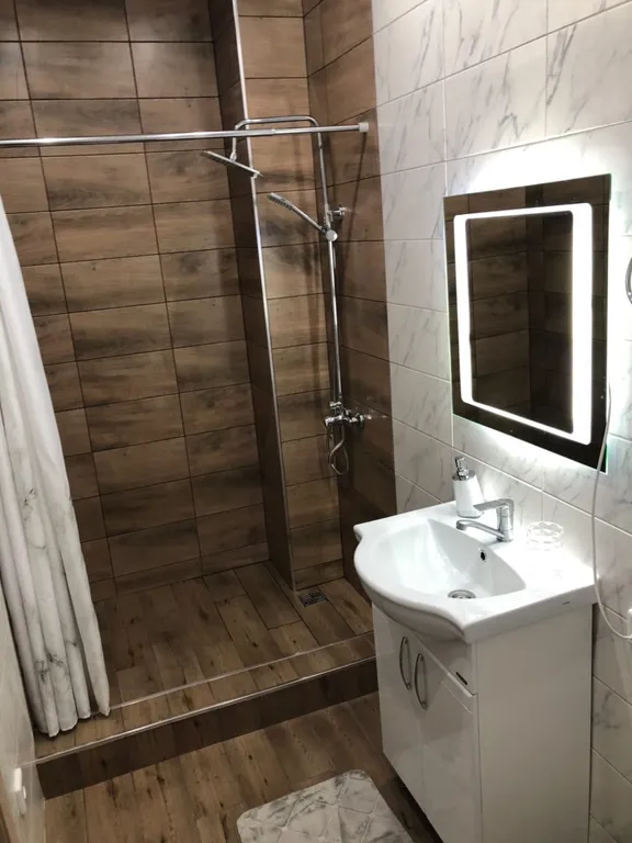 Дом с видом на озеро и горы на озере Банном