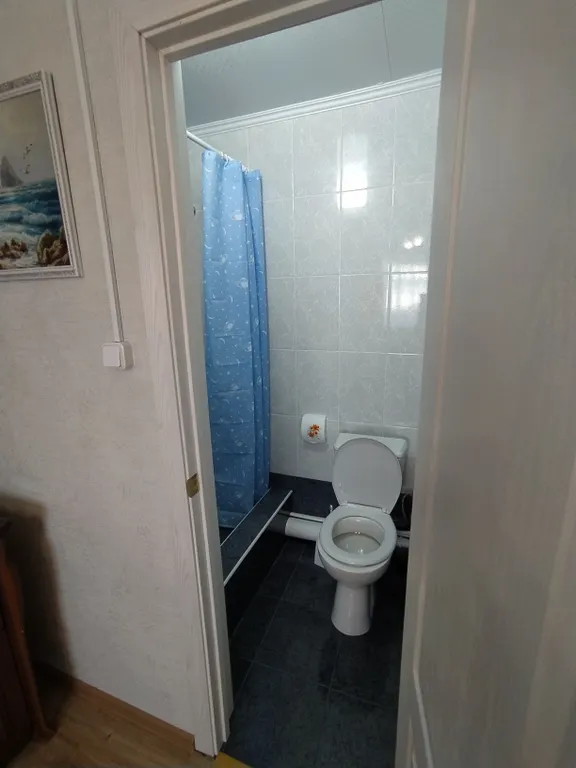 Двухэтажный трёхкомнатный дом Крым с кухней и двором под ключ