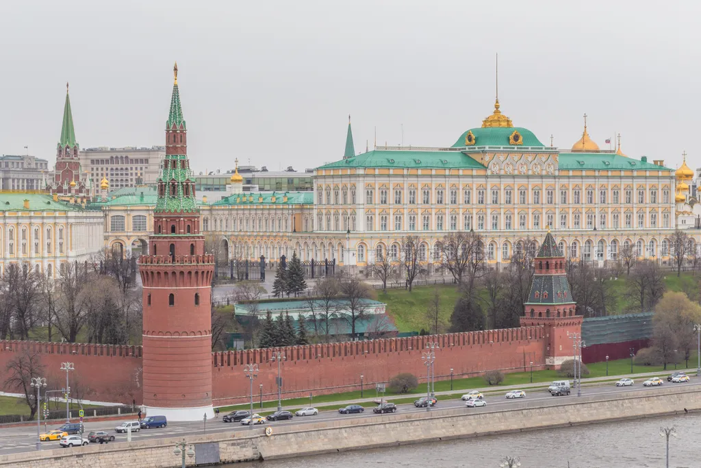 Квартира в доме правительства с видом на кремль