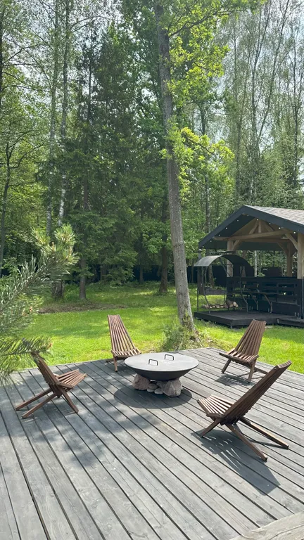 Просторный коттедж в окружении леса – идеальное место для отдыха