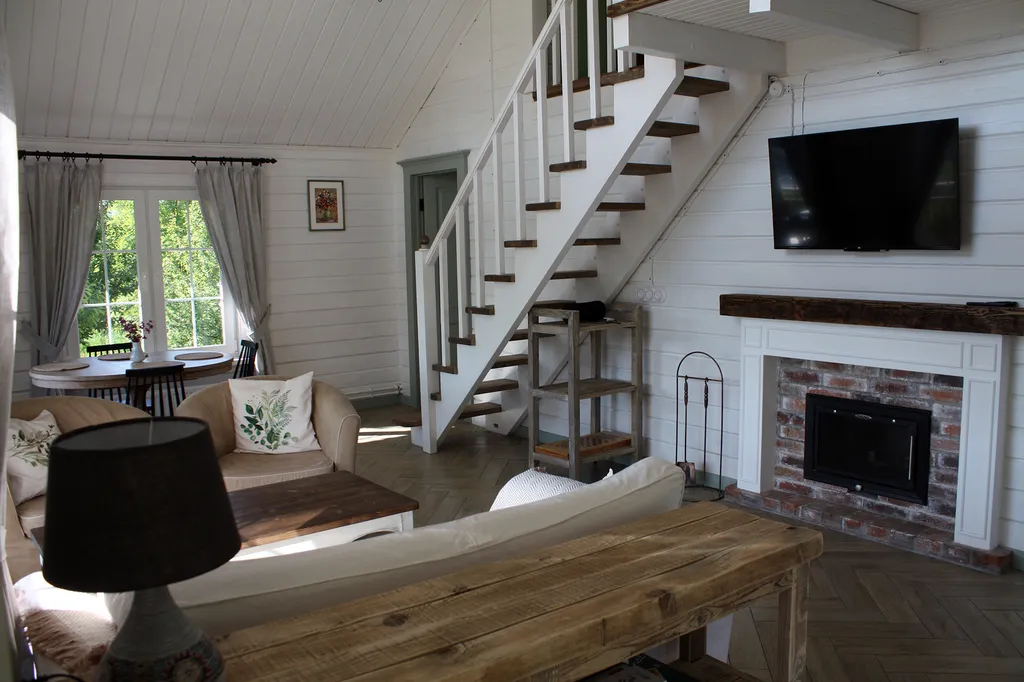 Дом с сауной на берегу реки