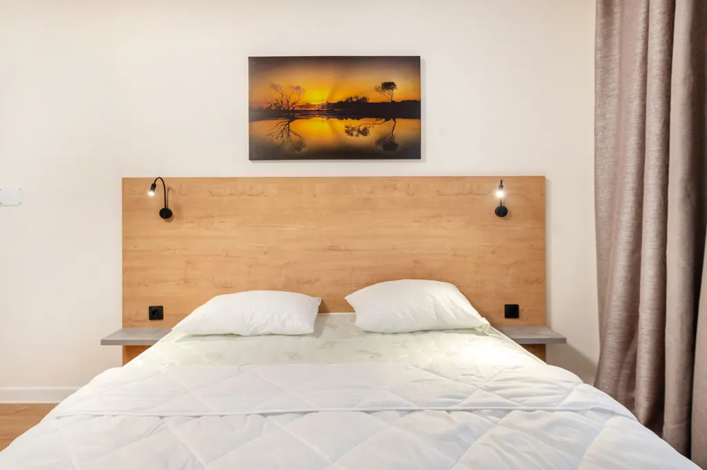 Студия у аллеи фонтанов и парка