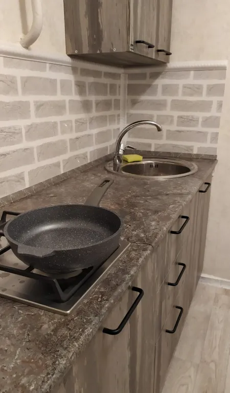 Квартира на площади