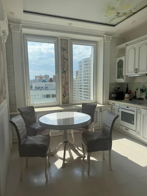 Студия посуточно у метро Чкаловская