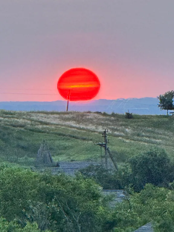 Уютная комната с видом на море