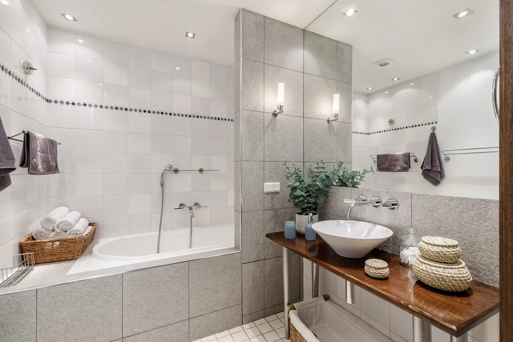 Мансарда, 2 этажа, 4 балкона