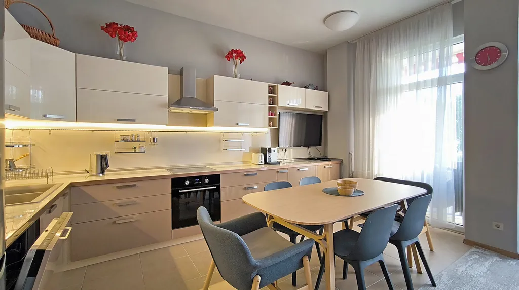 Квартира с видом на море - Artway