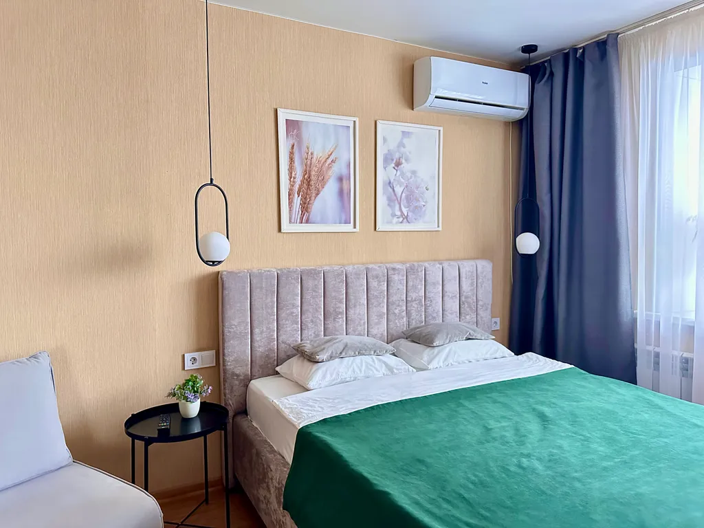 Видовая семейная двушка с детской комнатой