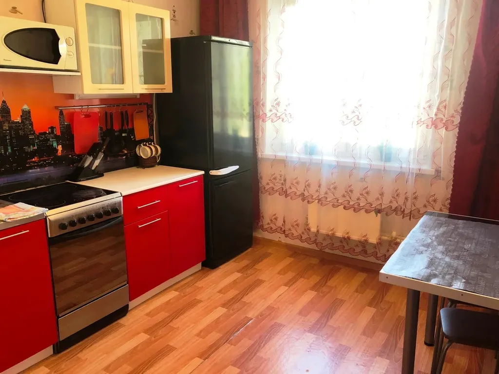 Большая квартира рядом с Алмазом