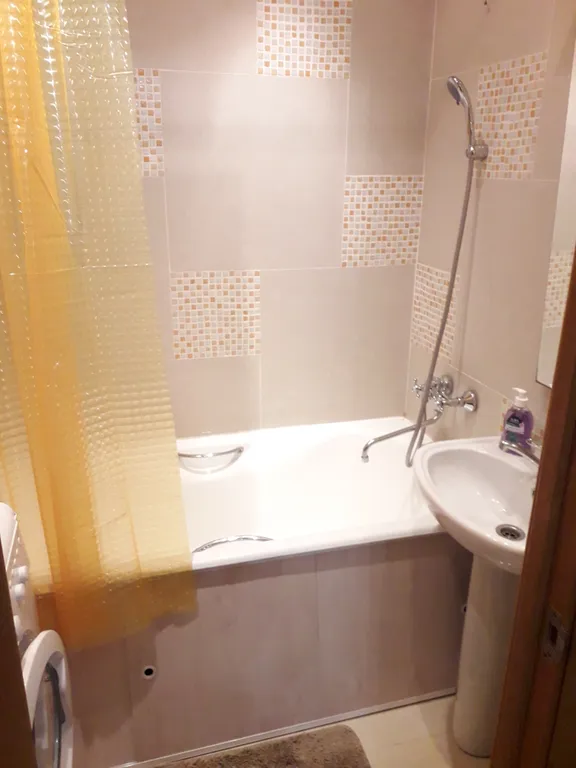 Светлая двухкомнатная квартира