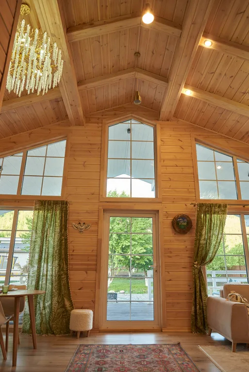 Дом-шале в горах Алтая