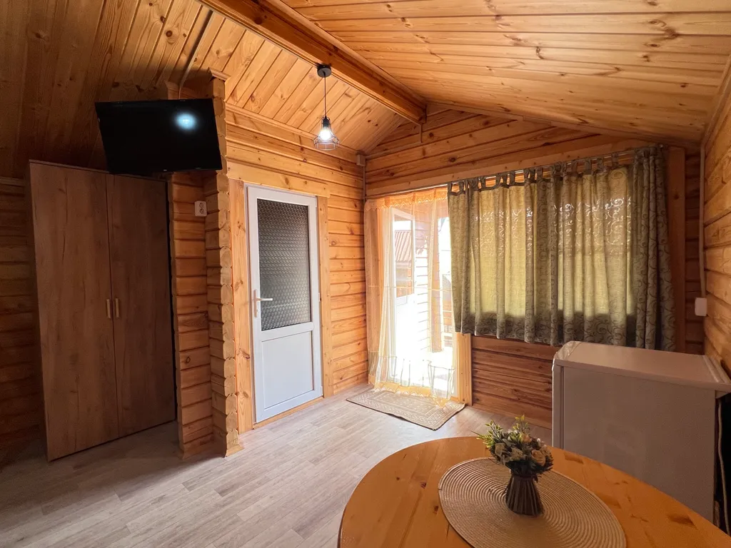 Коттедж Коттедж Уютный сруб №1 в центре станицы — Благовещенская