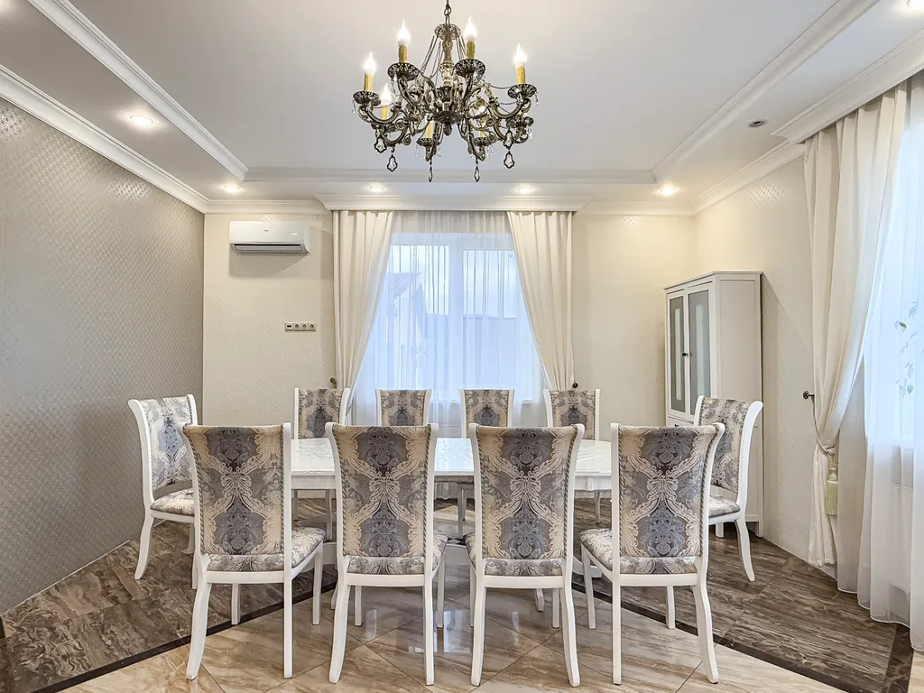 Уютный дом с видом на горы