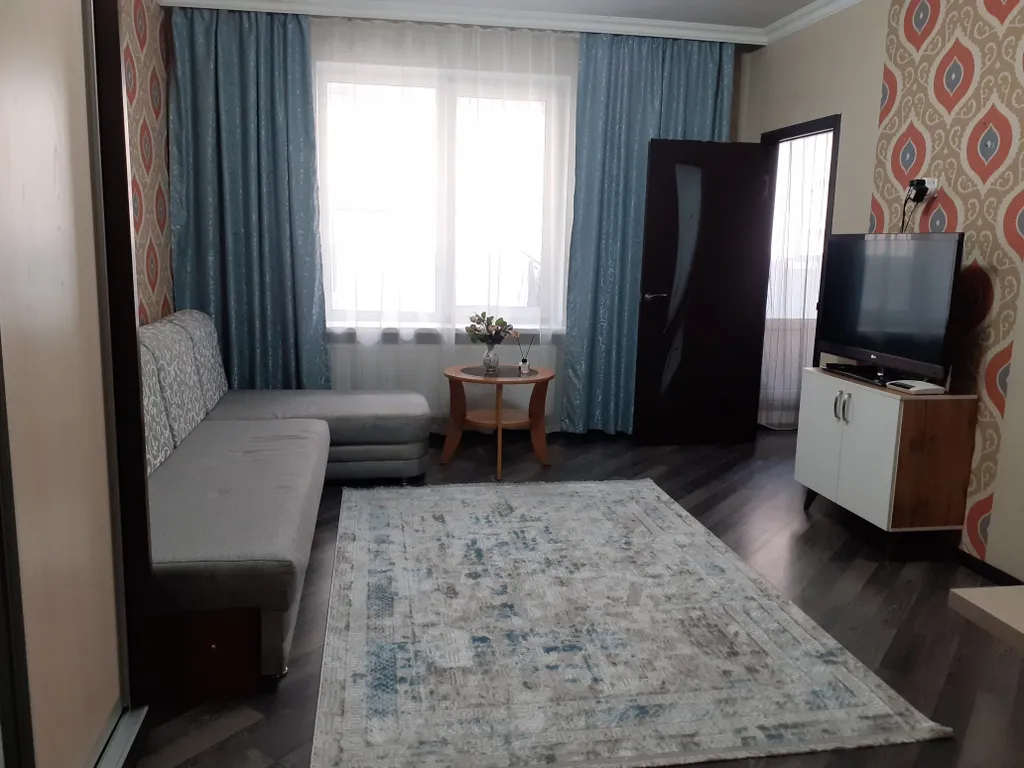 Квартира Чистая, уютная 2-х комнатная квартира — Алматы