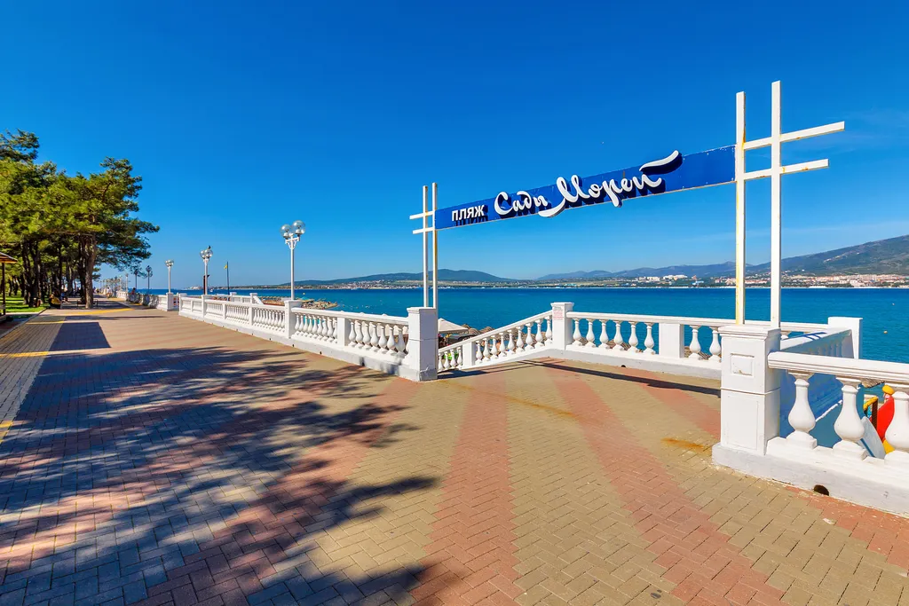 Апартаменты с бассейном Сады морей