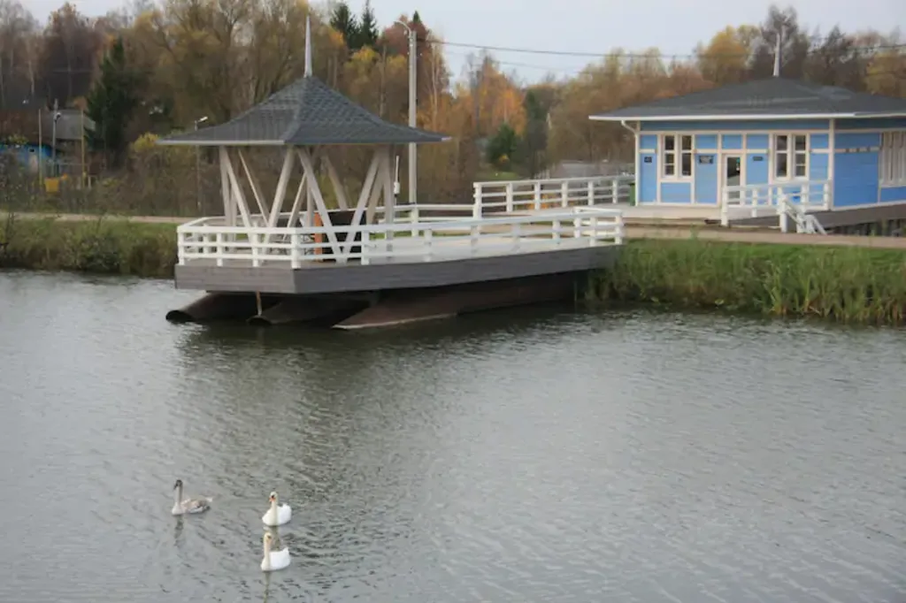 Домик Руби с камином в Болотов деревне