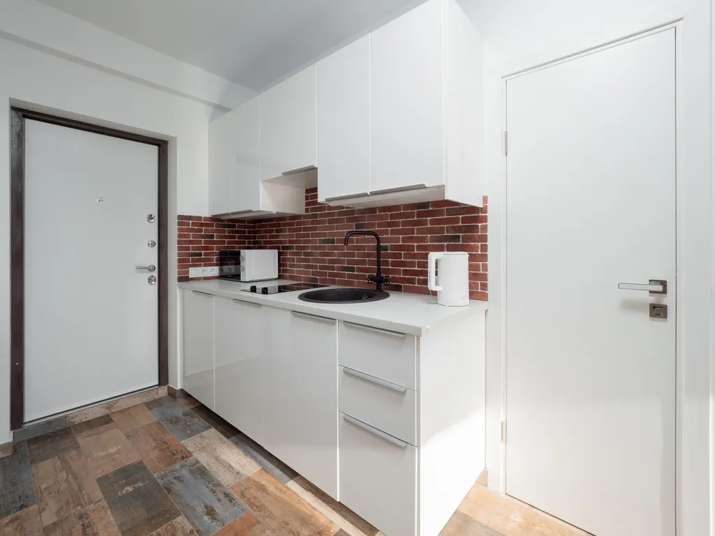 Квартира в Сочи с балконом, ровное место, вид на море, центр Хосты