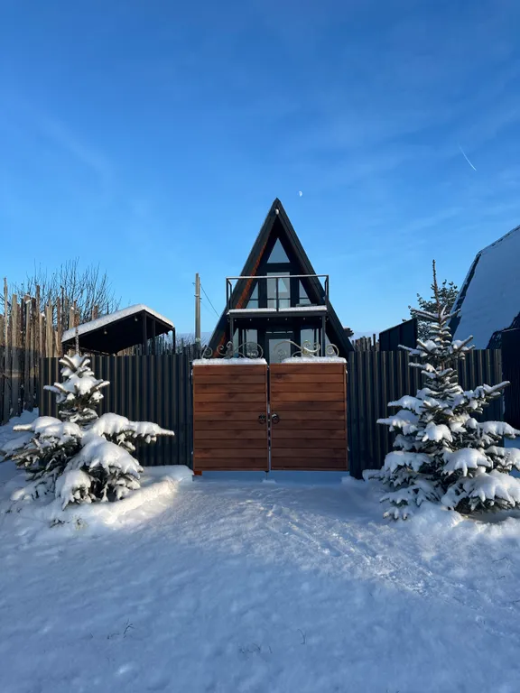 Треугольный дом на Камском море