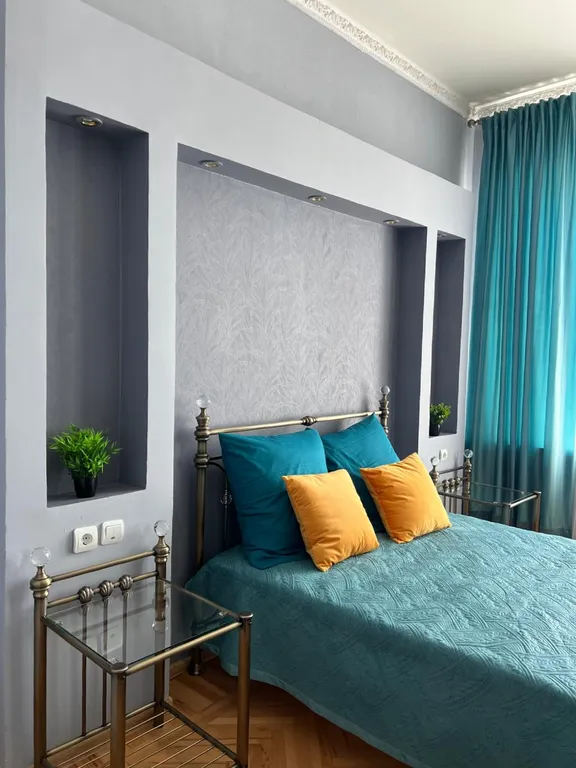 Атмосферная квартира в дореволюционном доме в центре — аренда посуточно в Владикавказ