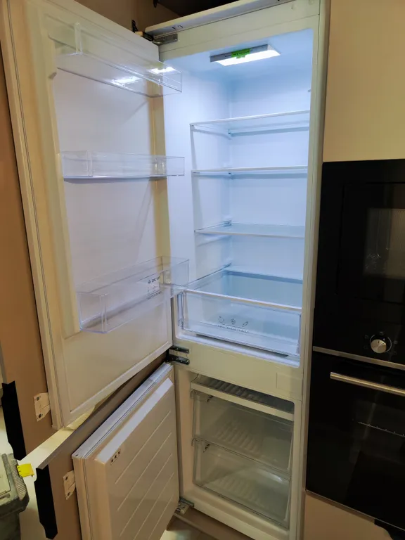 Новая шикарная трёхкомнатная квартира люкс