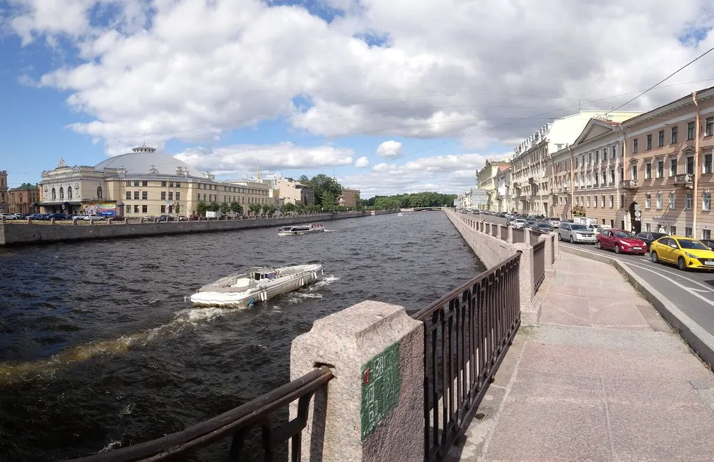 Комната в сердце города