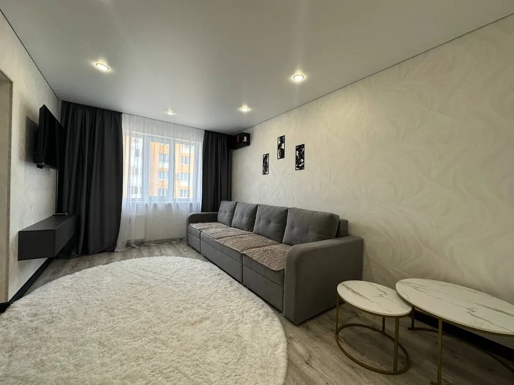 3-комнатная квартира, 5 минут до Фермер базара, Города Еды и ТЦ Окей — аренда посуточно в Оренбург