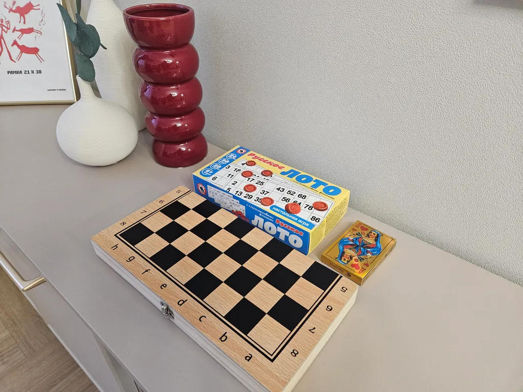 Элеганс в видом на Волгу и фонтаны, главная пешеходная улица