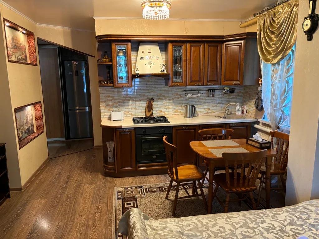 Уютный дом с садом