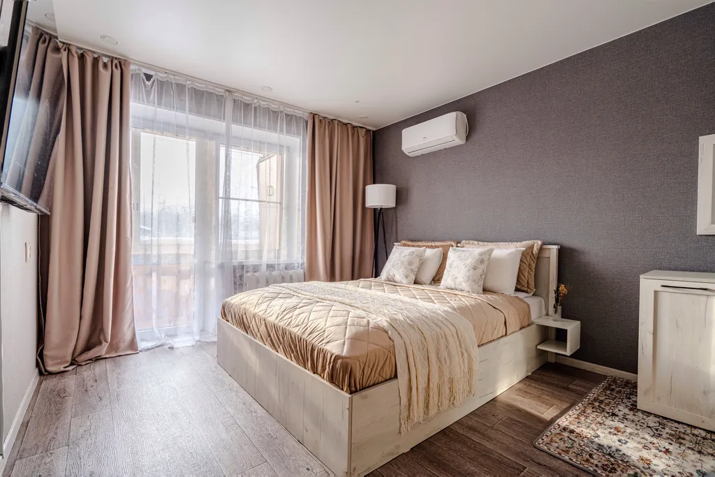 Красивая квартира с отдельными комнатами в районе Выя