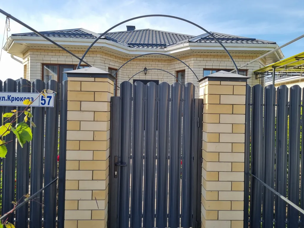 Коттедж У Ларисы — аренда посуточно в Цибанобалка