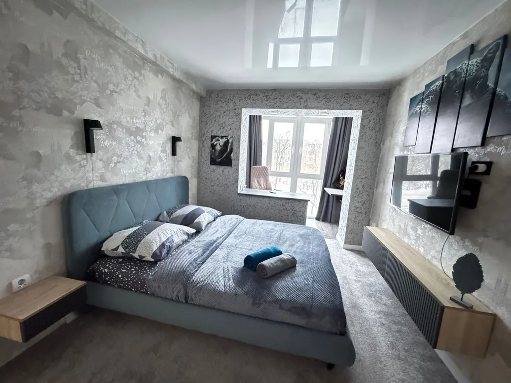 Комфортная 3-комнатная квартира — аренда посуточно в Ачинск