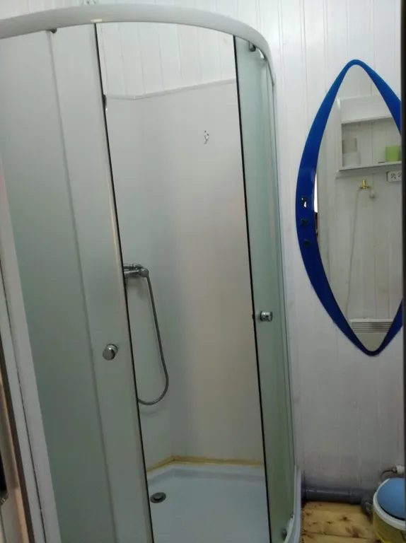 Домик у берега Волги