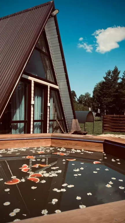 Домик в самом сердце природы