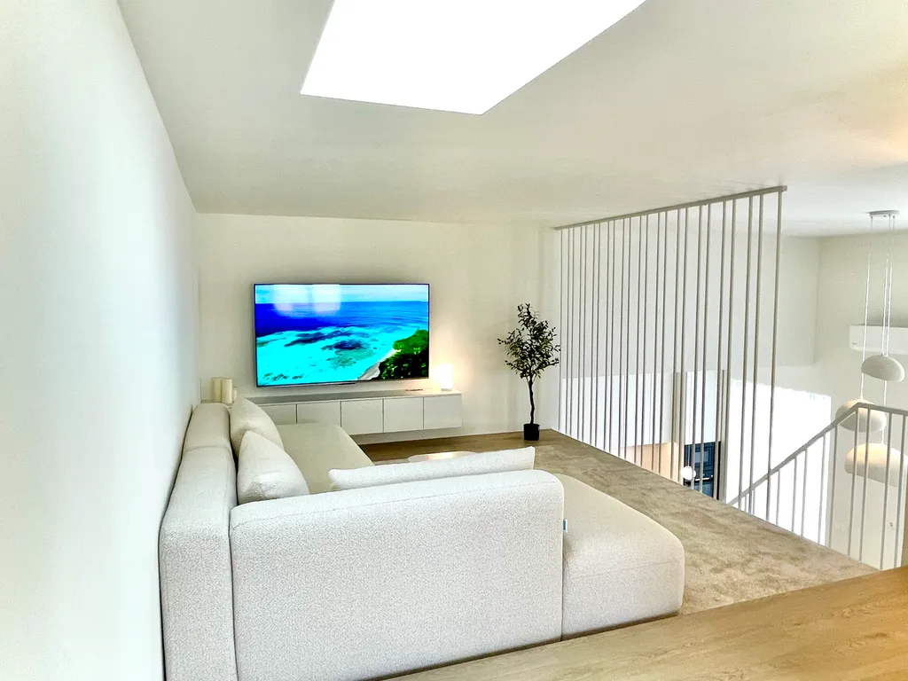 Современная 2х уровневая квартира