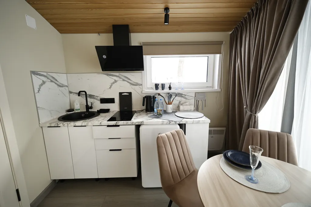 Семейный домик в лесу