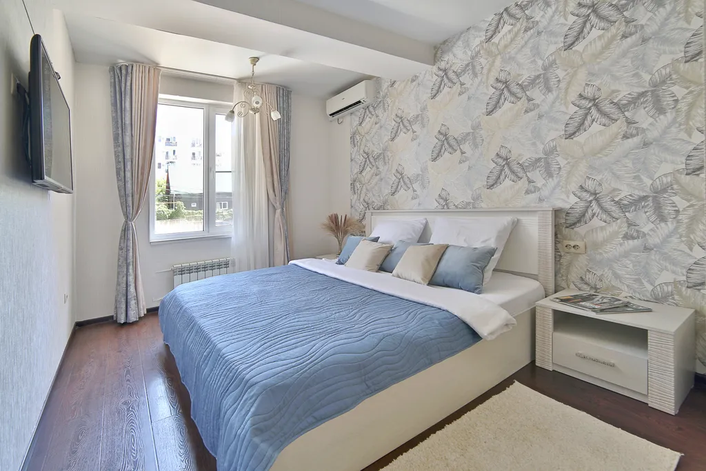 MyHomeYourHome на ул. Молодогвардейская, 2/5б (Сочи)