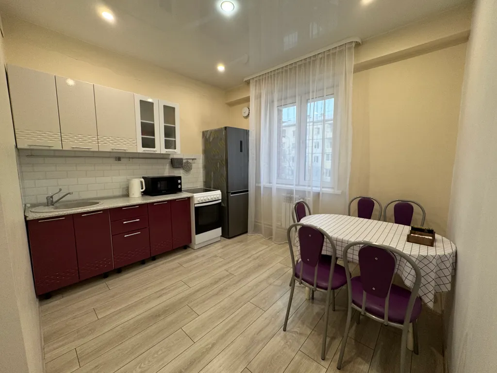 Уютная 2 комнатная квартира на Конечной