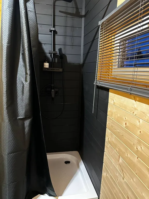 Коттедж Коттедж Глэмпинг Lake Camp — Александров