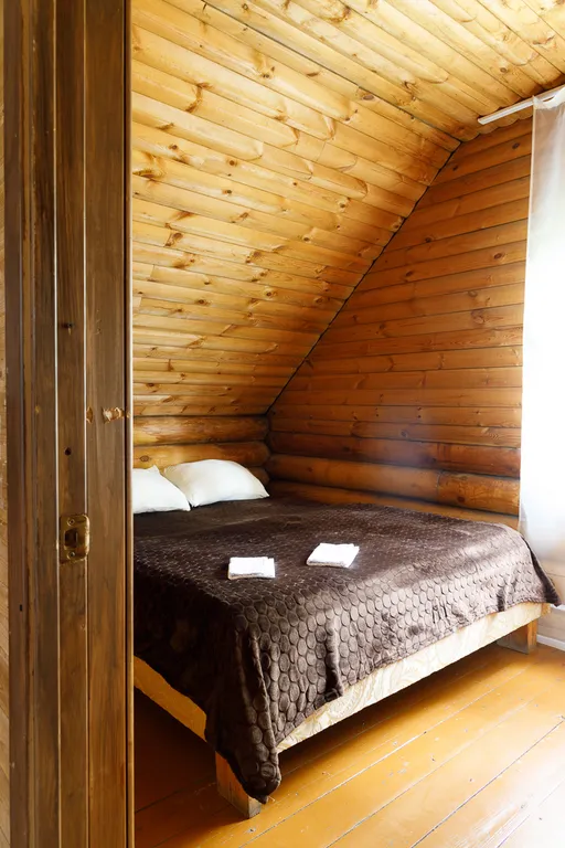 Уютный коттедж в лесу