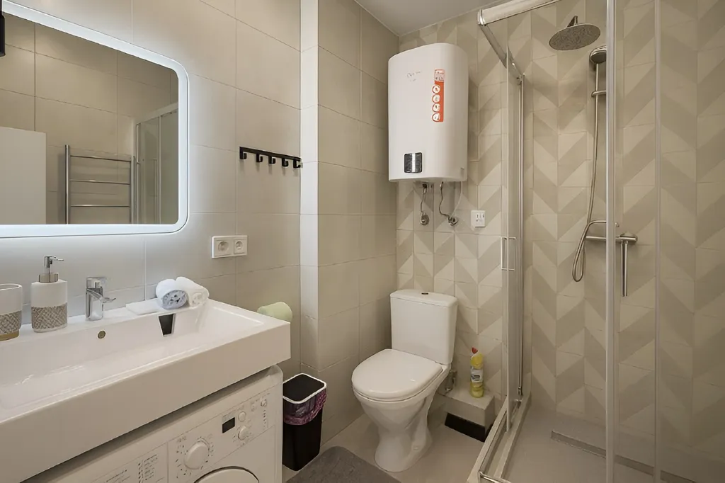 Студия с балконом и парковкой, рядом с набережной