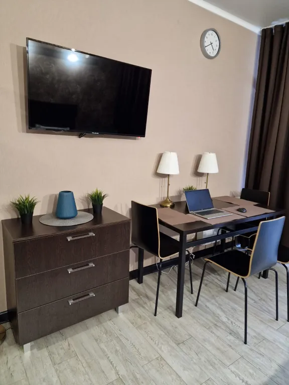 Уютный апартамент с балконом и видом на горы в Лоо Боярд