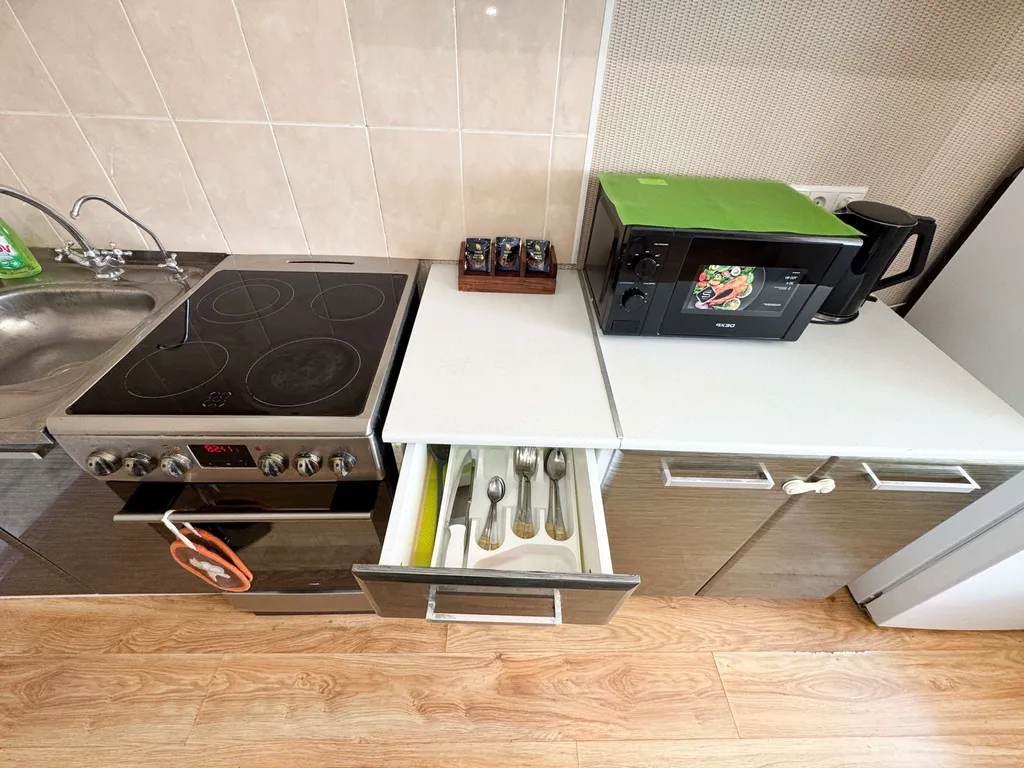 Квартира Просторная квартира с современным дизайном и мягкой мебелью — Лобня