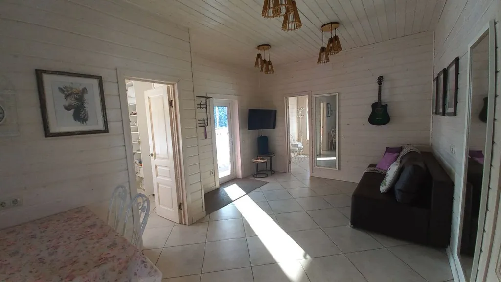 Дом с сауной на краю леса