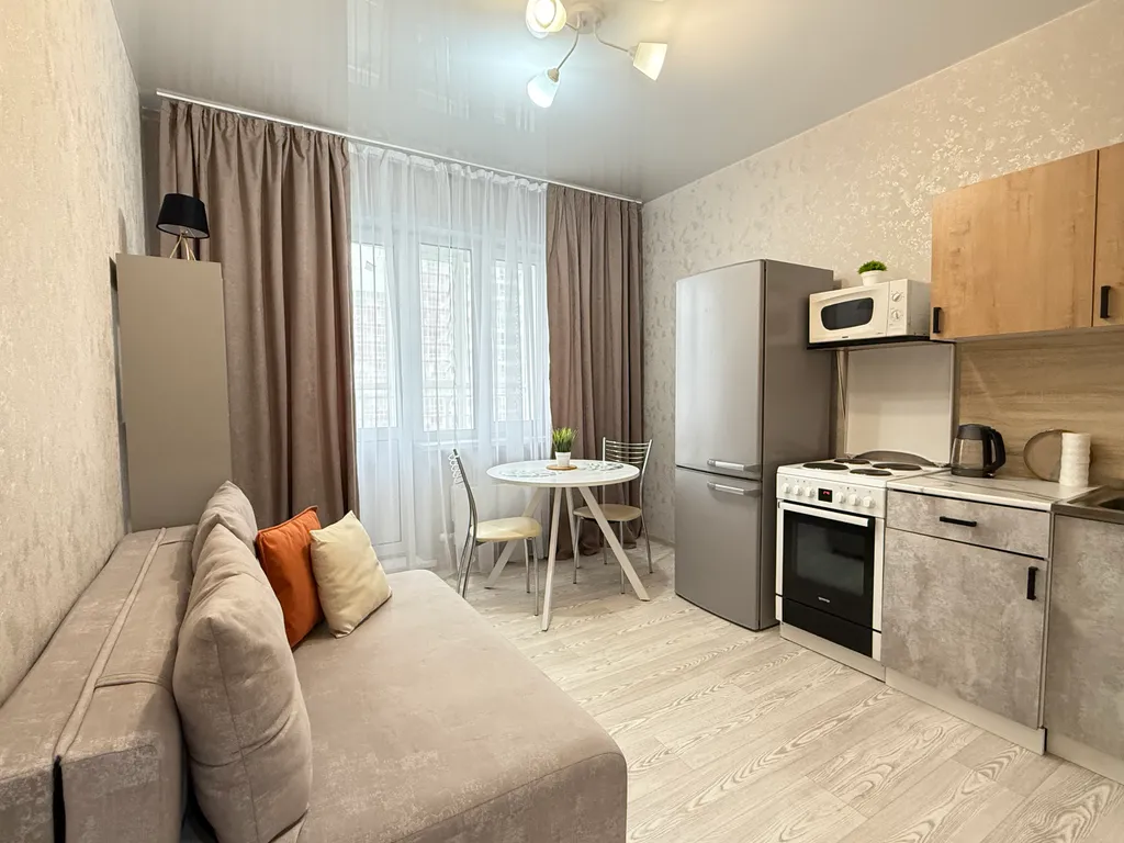 Квартира Отличная однокомнатная квартира рядом с набережной — Красноярск