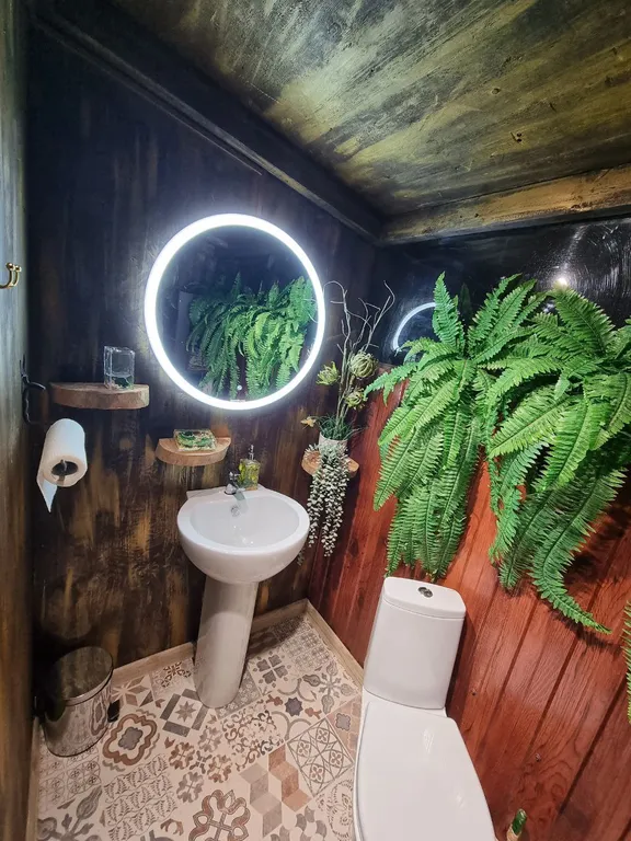 Дом Шилтон Виладж с бассейном, баней и джакузи